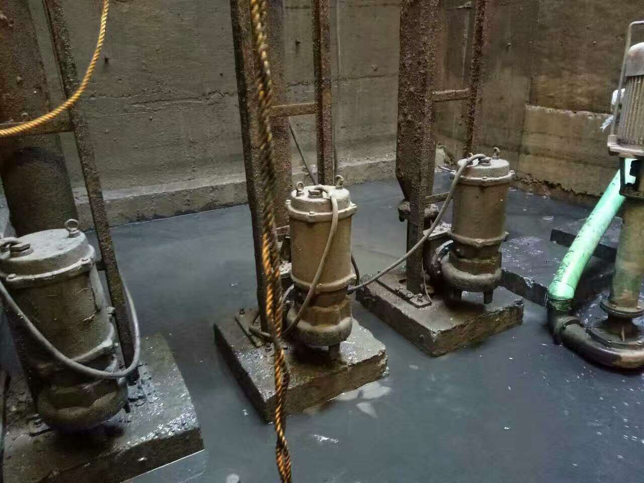 崇明污水池清理